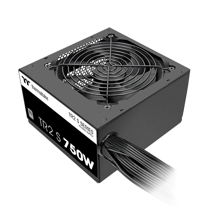 Блок питания 750W Thermaltake TR2 S 80+ (ATX) Блок питания 750W Thermaltake TR2 S 80+ (ATX)